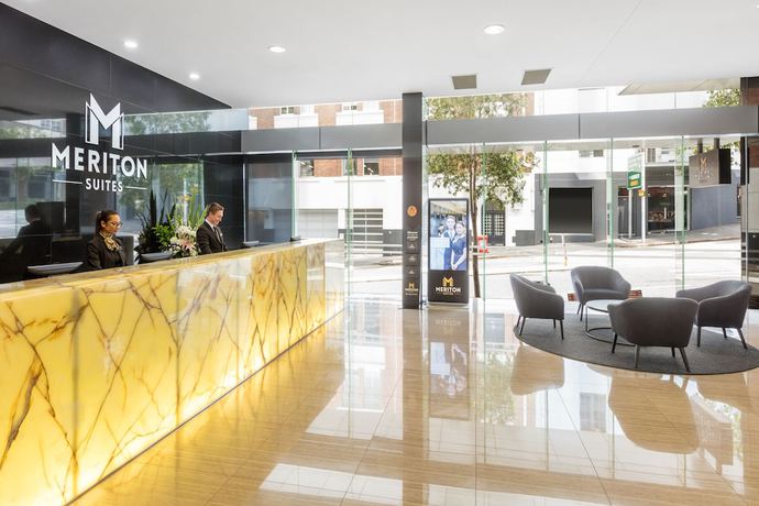 Imagen de los interiores del Hotel Meriton Suites Adelaide Street, Brisbane. Foto 19