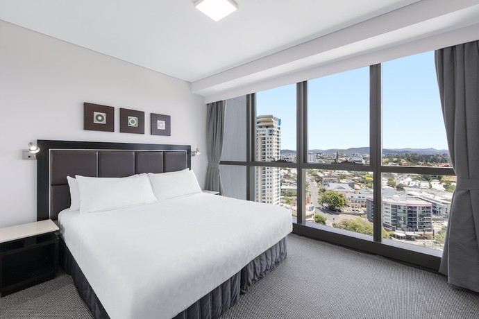 Imagen de la habitación del Hotel Meriton Suites Adelaide Street, Brisbane. Foto 8