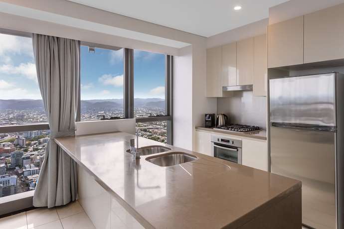 Imagen de la habitación del Hotel Meriton Suites Adelaide Street, Brisbane. Foto 11