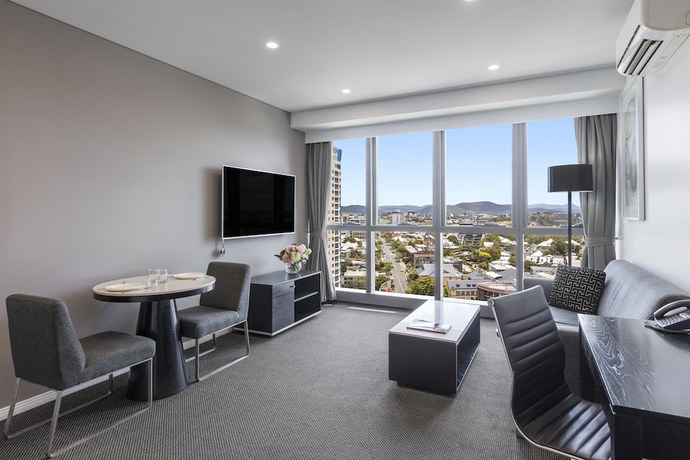 Imagen de la habitación del Hotel Meriton Suites Adelaide Street, Brisbane. Foto 15