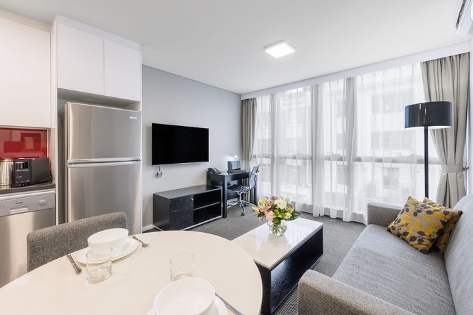 Imagen de la habitación del Hotel Meriton Suites Adelaide Street, Brisbane. Foto 16