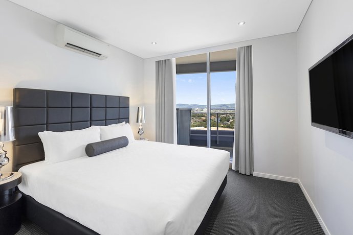 Imagen de la habitación del Hotel Meriton Suites Broadbeach, Gold Coast. Foto 16