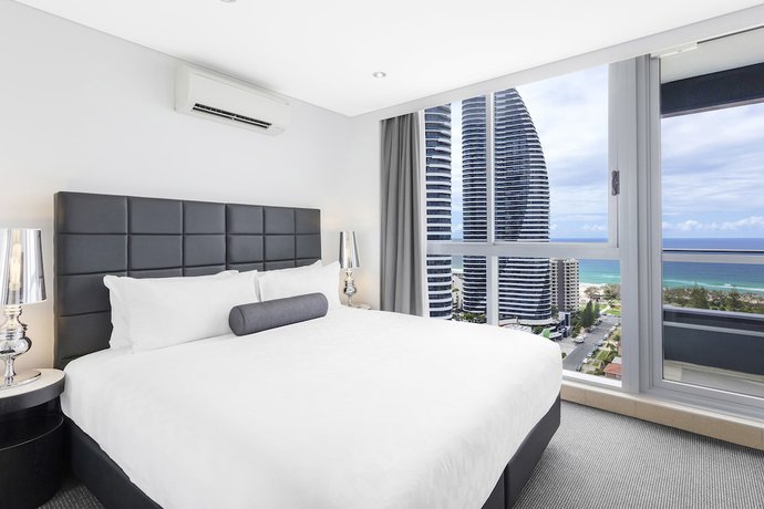 Imagen de la habitación del Hotel Meriton Suites Broadbeach, Gold Coast. Foto 18