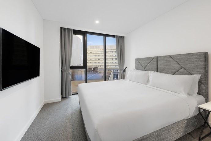 Imagen de la habitación del Hotel Meriton Suites Canberra. Foto 6
