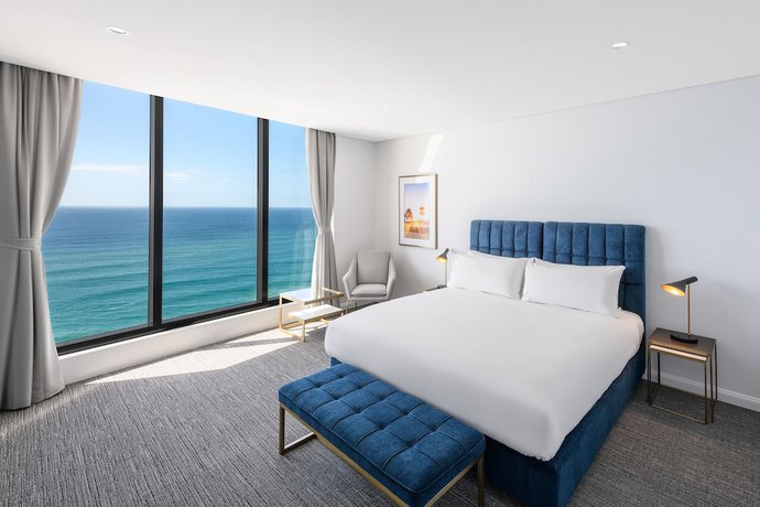 Imagen de la habitación del Hotel Meriton Suites Surfers Paradise. Foto 5