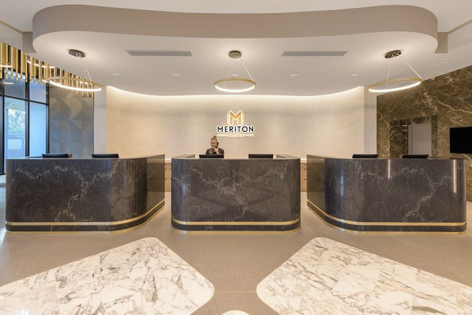 Imagen de los interiores del Hotel Meriton Suites Surfers Paradise. Foto 20