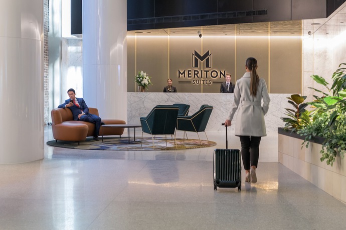 Imagen de los interiores del Hotel Meriton Suites Sussex Street. Foto 18