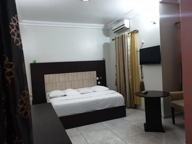 Imagen de la habitación del Hotel Meritzs and Suites. Foto 5