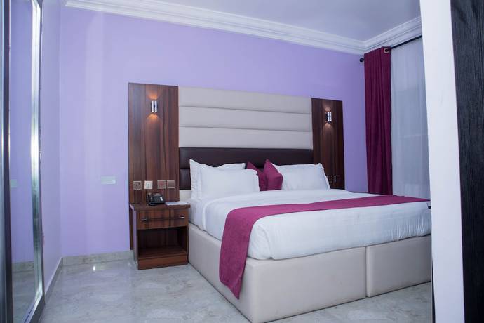 Imagen de la habitación del Hotel Meritzs and Suites. Foto 10