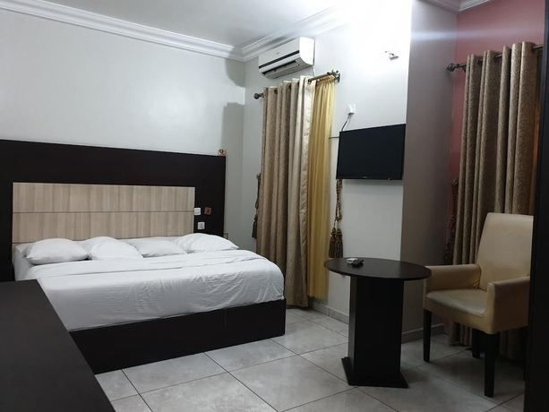 Imagen de la habitación del Hotel Meritzs and Suites. Foto 14