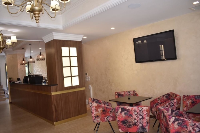Imagen de los interiores del Hotel Merko. Foto 18