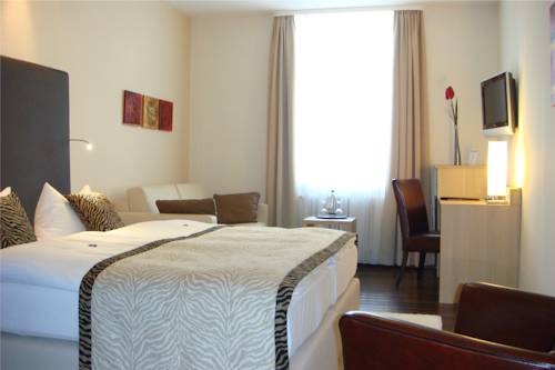 Imagen general del Hotel Merkur, Baden Baden. Foto 4