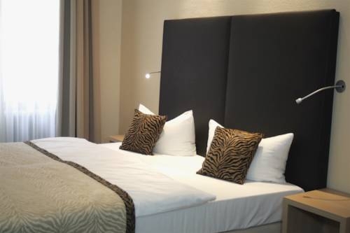 Imagen de la habitación del Hotel Merkur, Baden Baden. Foto 7