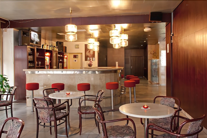 Imagen del bar/restaurante del Hotel Merkur, Jablonec nad Nisou. Foto 5