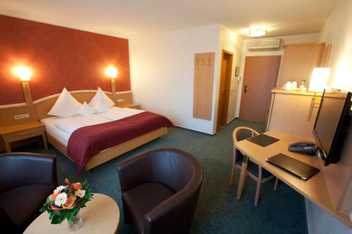 Imagen de la habitación del Hotel Merkur, Ramstein-Miesenbach. Foto 6