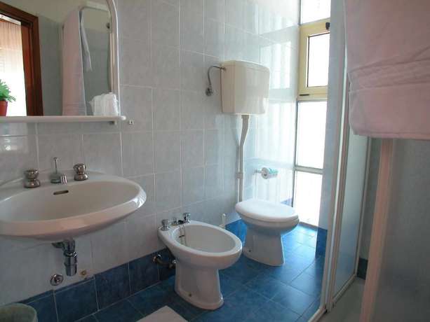 Imagen de la habitación del Hotel Merkury. Foto 5