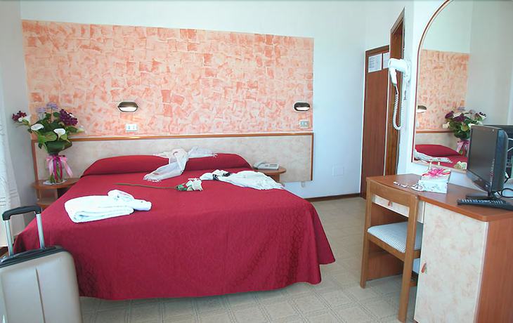 Imagen de la habitación del Hotel Merkury. Foto 7