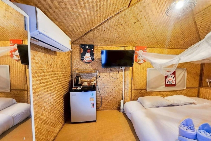 Imagen de la habitación del Hotel Merlin Hut and Farm. Foto 5