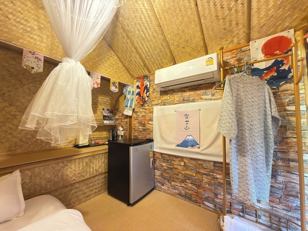 Imagen de la habitación del Hotel Merlin Hut and Farm. Foto 10
