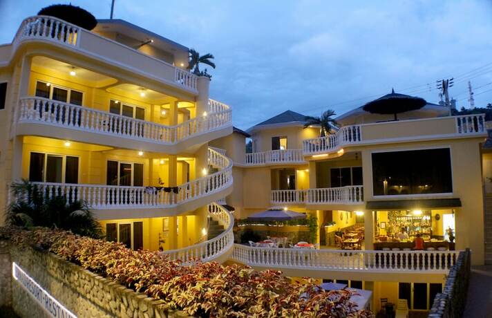 Imagen general del Hotel Mermaid Resort Puerto Galera. Foto 4