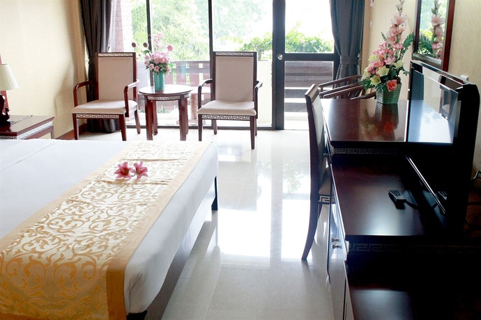 Imagen de la habitación del Hotel Mermaid's Beach Resort. Foto 6