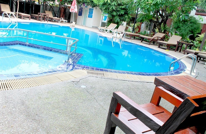 Imagen de la piscina del Hotel Mermaid's Beach Resort. Foto 11