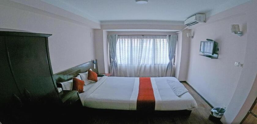Imagen de la habitación del Hotel MeroStay 228 LA. Foto 10