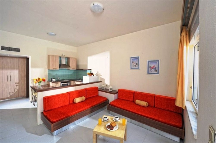 Imagen de los interiores del Hotel Meropi and Apartments. Foto 12