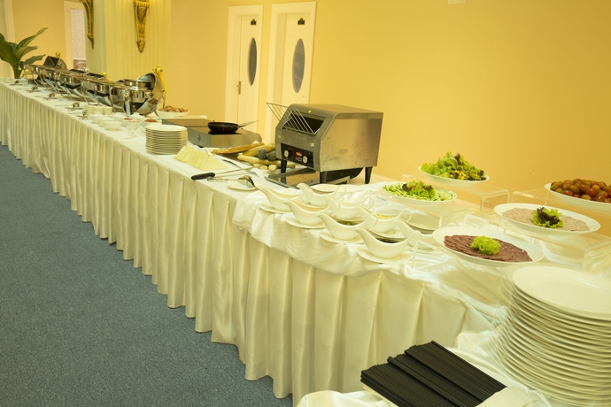 Imagen del bar/restaurante del Hotel Merperle Crystal Palace. Foto 6