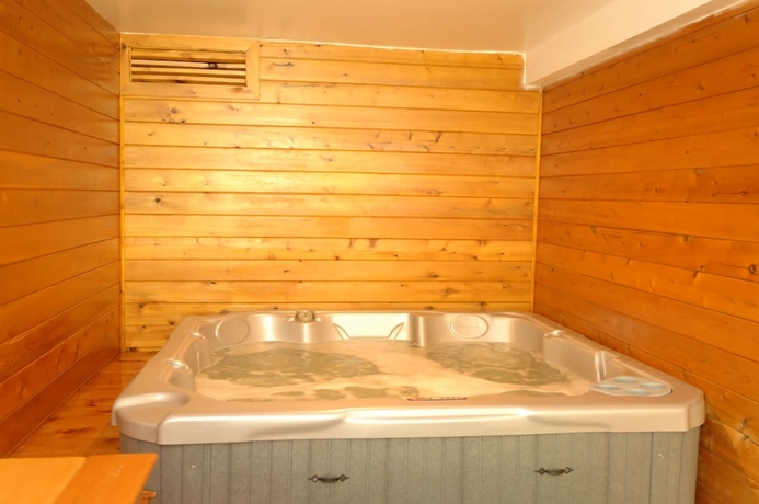 Imagen de la piscina del Hotel Merrill Farm Inn. Foto 19