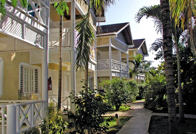 Imagen general del Hotel Merrils Beach Resort Ii. Foto 2