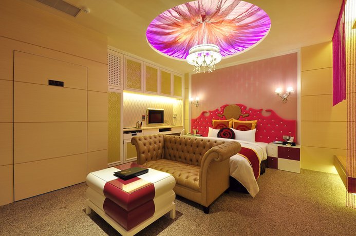 Imagen de la habitación del Hotel Merry Hi Motel. Foto 11