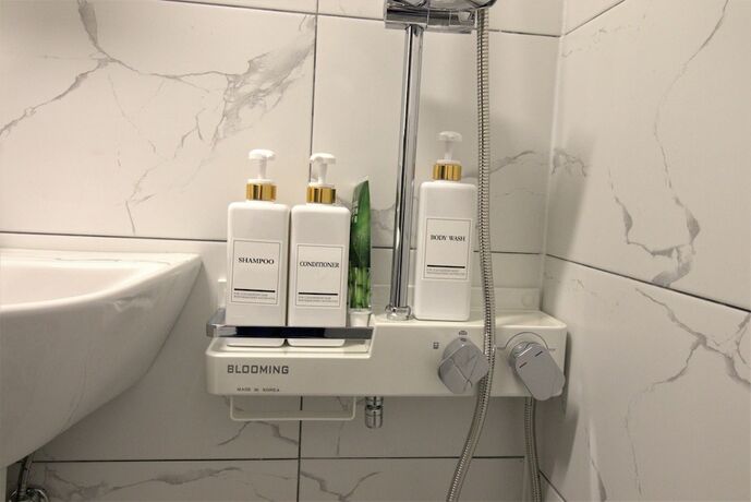 Imagen general del Hotel Merry J. Foto 11