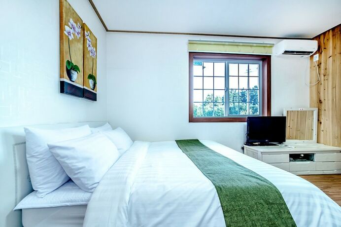 Imagen de la habitación del Hotel Merry J. Foto 28