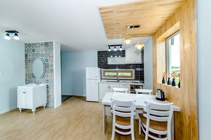 Imagen de la habitación del Hotel Merry J. Foto 30