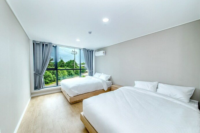 Imagen de la habitación del Hotel Merry J. Foto 31