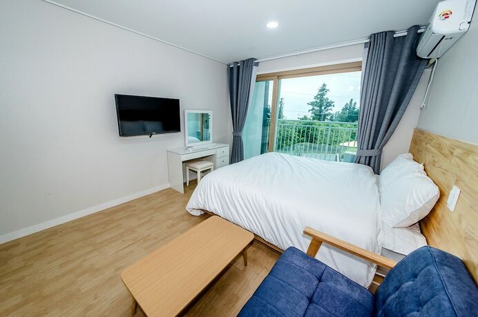 Imagen de la habitación del Hotel Merry J. Foto 39