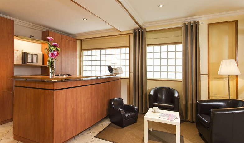 Imagen de los interiores del Hotel Merryl. Foto 10