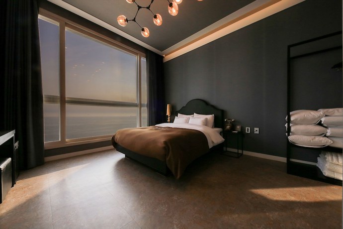 Imagen de la habitación del Hotel Merrymud. Foto 4