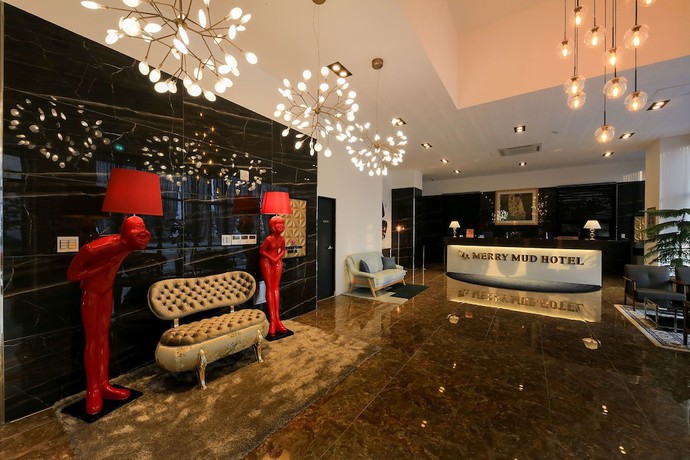 Imagen de los interiores del Hotel Merrymud. Foto 20