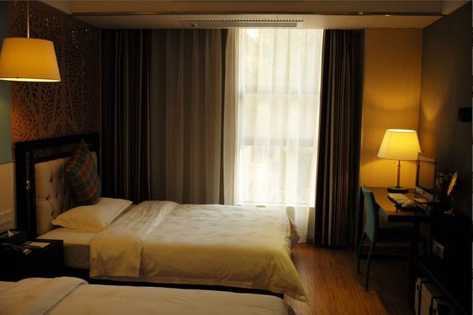 Imagen de la habitación del Hotel Merrynest. Foto 12