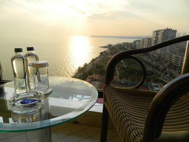 Imagen general del Hotel Mersin Hiltonsa. Foto 9