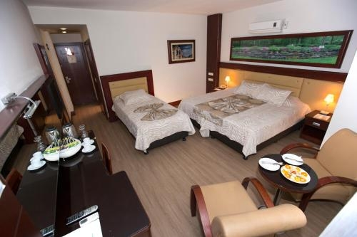 Imagen general del Hotel Mersin Oteli. Foto 2