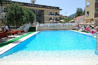 Imagen de la piscina del Hotel Mersoy Exclusive Aqua Resort. Foto 6