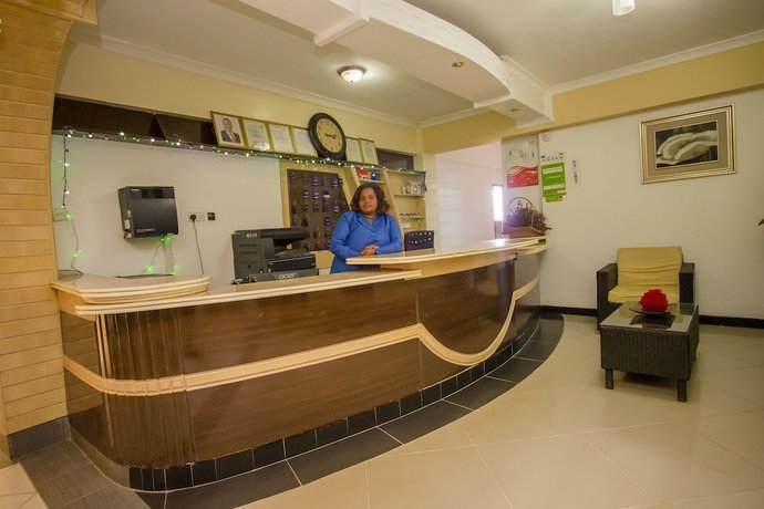 Imagen de los interiores del Hotel Meru Paramount. Foto 17