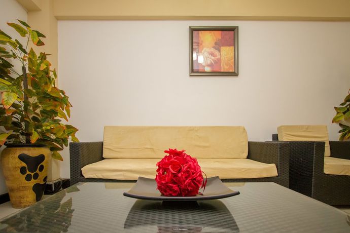 Imagen de los interiores del Hotel Meru Paramount. Foto 20