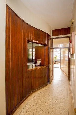 Imagen de los interiores del Hotel Meru Safari. Foto 17