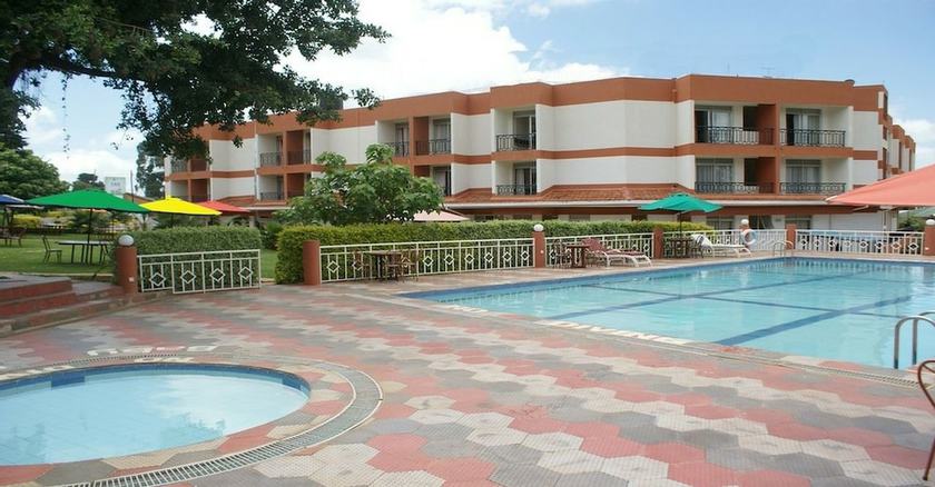 Imagen de la piscina del Hotel Meru Slopes. Foto 20
