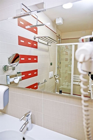 Imagen de la habitación del Hotel Merulana Inn Guest House. Foto 5