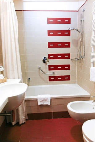 Imagen de la habitación del Hotel Merulana Inn Guest House. Foto 9